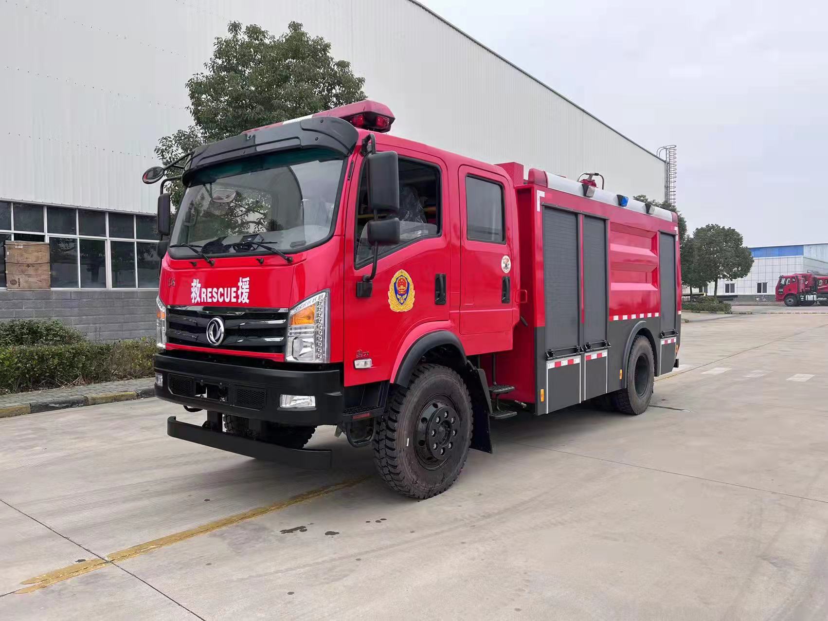 四驅(qū)6噸水罐消防車 四驅(qū)6噸水罐消防車