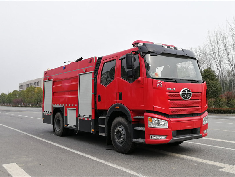 8噸解放單橋泡沫消防車(chē)