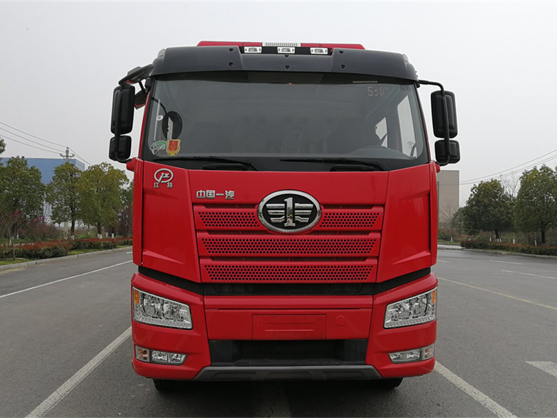 8噸解放單橋泡沫消防車(chē)